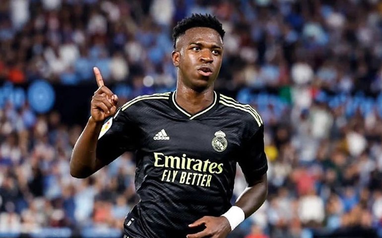LaLiga apresenta denúncia criminal após racismo contra Vinicius Junior
