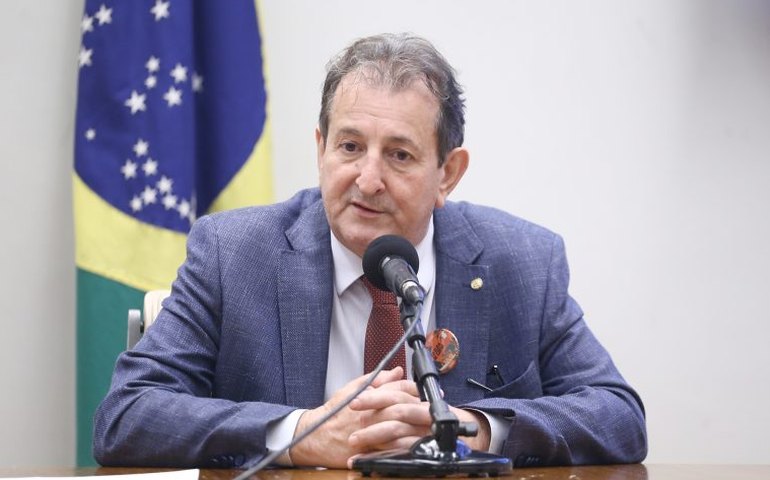 Projeto propõe novas regras para transporte interestadual de lixo