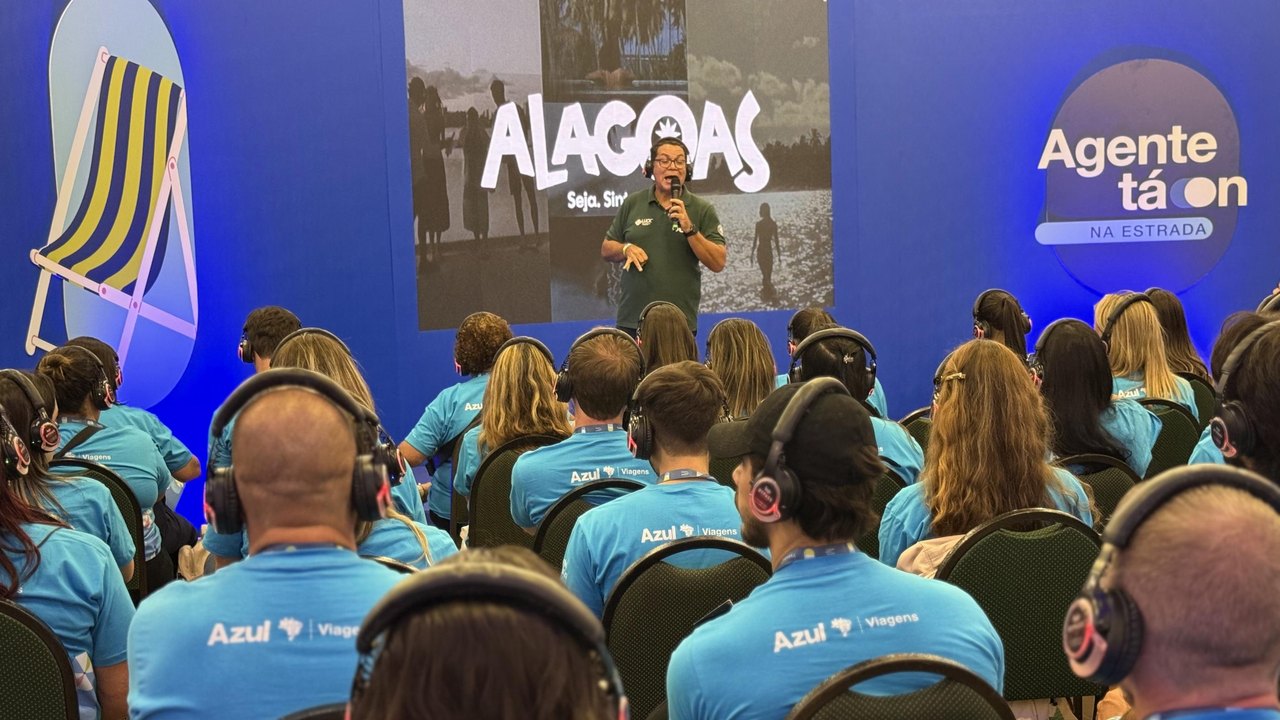 Setur promove Destino Alagoas para 400 agentes de viagens no Azul Tá On, em Fortaleza