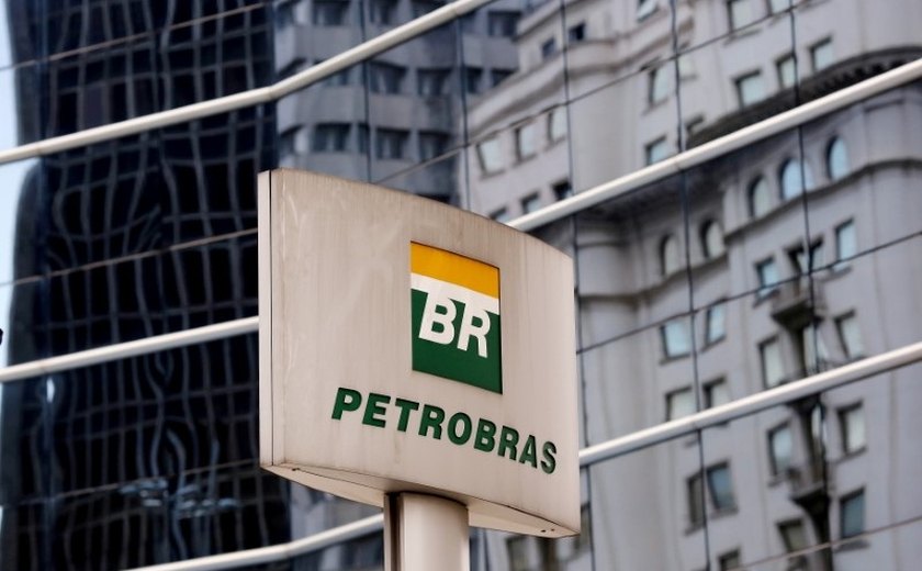 Produção da Petrobras sobe 2,2% e a nacional avança 0,8% em abril ante março