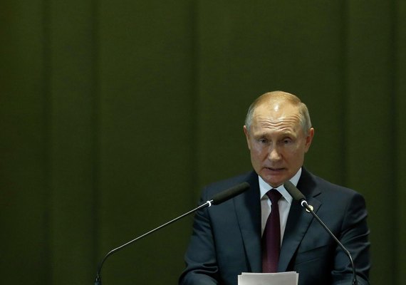 Putin expressa condolências a autoridades indianas após ataque deixar dezenas de mortos na Caxemira