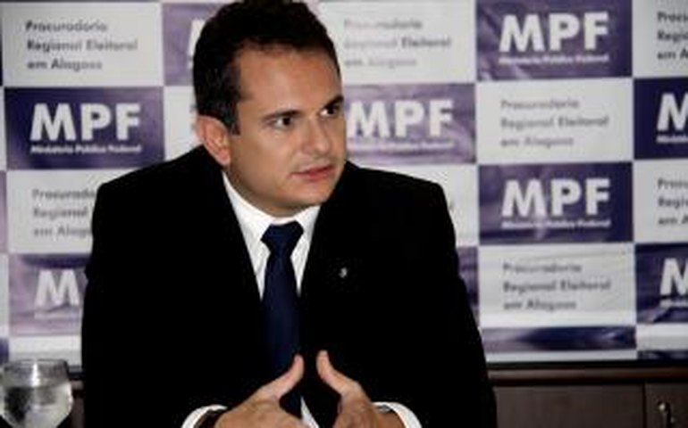 MP Eleitoral reúne promotores para debater estratégias de atuação nas Eleições 2014