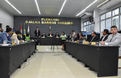 Prefeito Marcelo Beltrão acompanha início dos trabalhos legislativos do 2º semestre