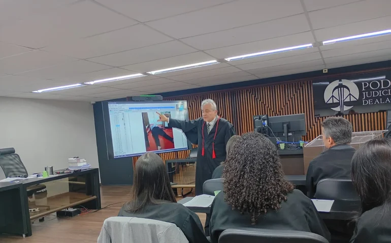 Acusado de matar enfermeira Anne Larissa em Maceió é condenado a 41 anos de prisão