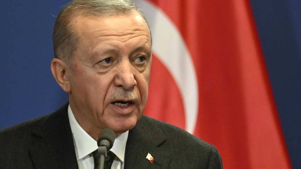 Turquia considera incorreta a decisão de autorizar ataques ucranianos em profundidade na Rússia