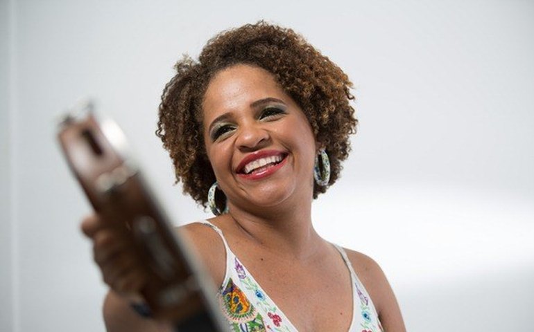 Mel Nascimento lança primeiro cd no projeto ‘Quinta no Arena’