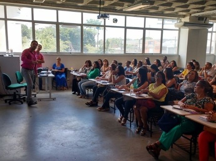 Secretaria de Educação intensifica discussão sobre Base Nacional Comum