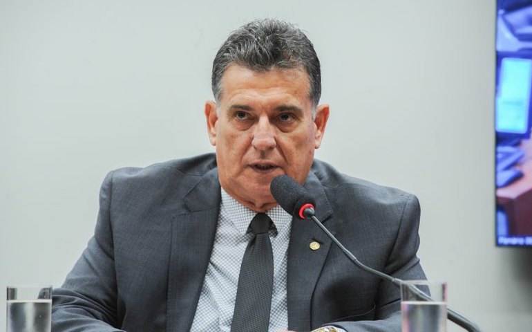 Projeto equipara contrabando de cigarros ao tráfico de drogas