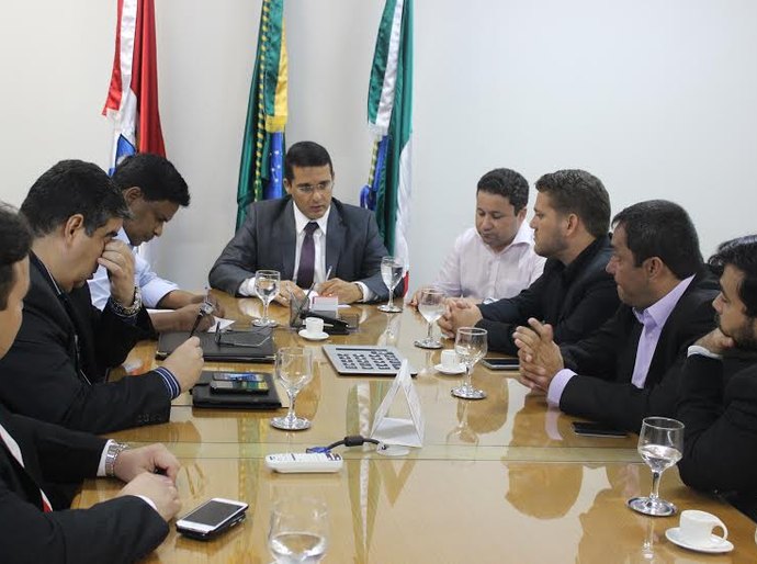 Agentes penitenciários são recebidos por Christian na noite de Hoje(24)