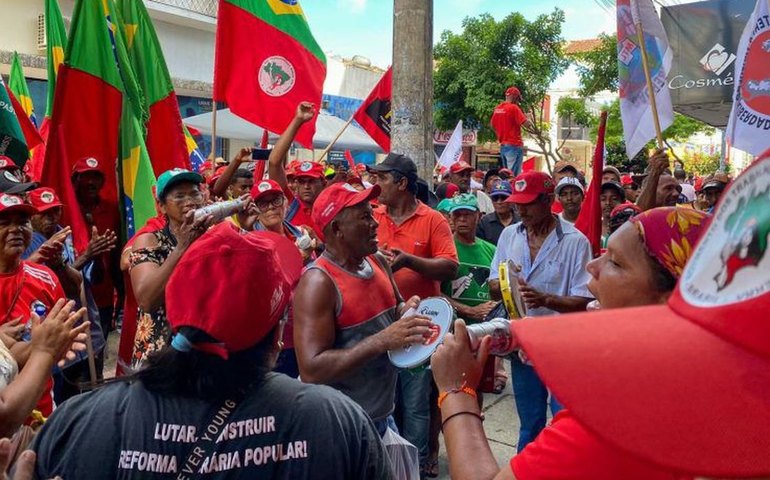 CPI do MST impõe derrota a governo Lula e aprova convocação de Rui Costa