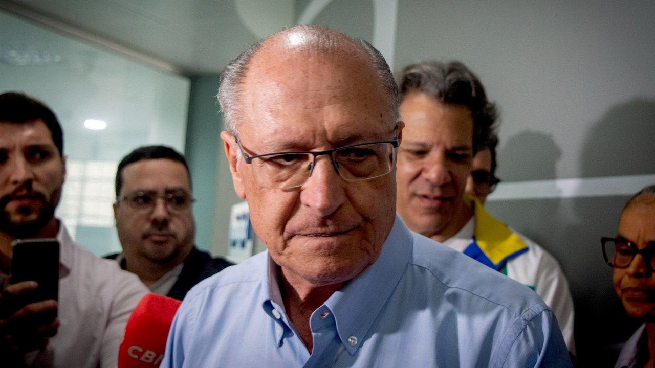 Alckmin vê crescimento de Lula e não teme interferência dos EUA na eleição
