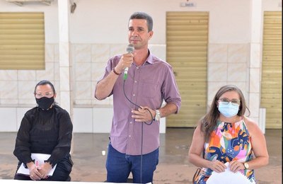 Servidores da Educação de Pariconha irão receber décimo quarto salário