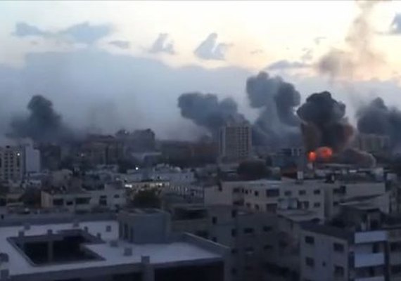 Ataque aéreo israelense destruiu igreja ortodoxa grega Gaza; veja antes e depois