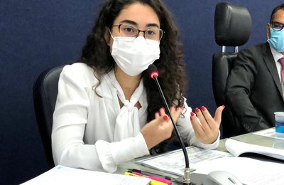 “Precisamos lutar pela vida desses animais”, diz Teca Nelma sobre abandonos do Pinheiro