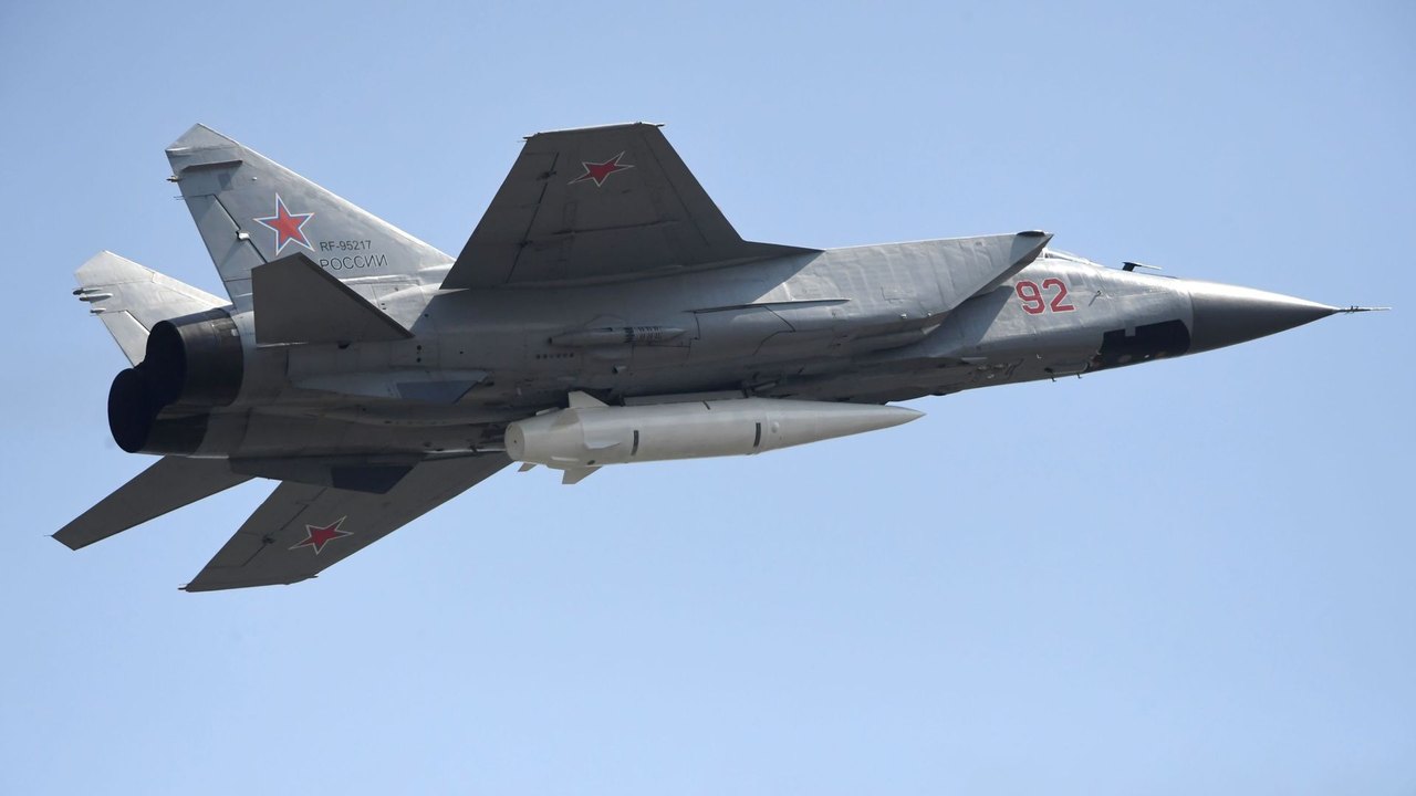 Rússia supera EUA e Ucrânia na produção de armas modernas e baratas, admite jornal ocidental