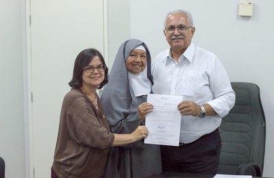 Teófilo sanciona lei que torna de utilidade pública Mosteiro de Arapiraca 