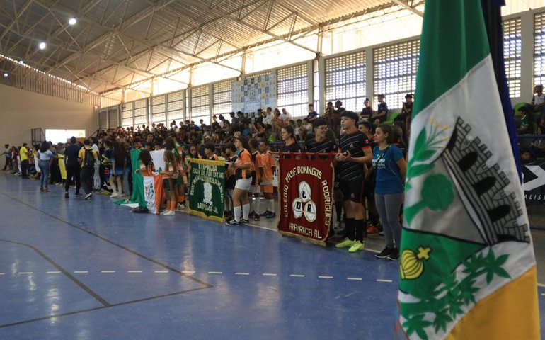 Com ginásio lotado, Prefeitura realiza a abertura da 23ª edição dos Jogos Escolares de Arapiraca
