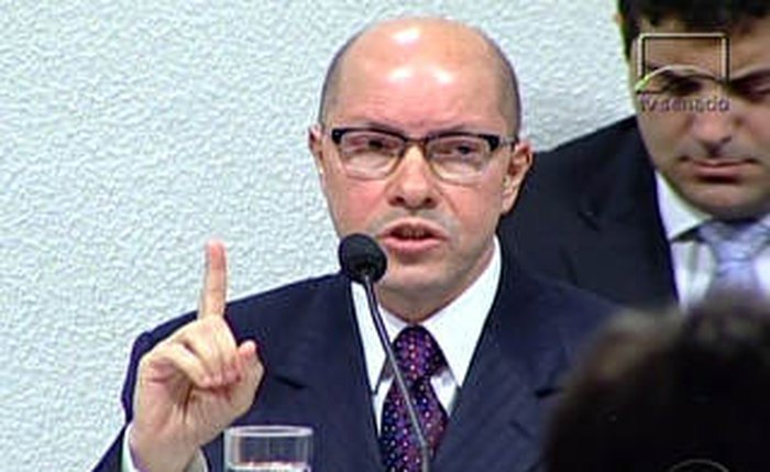 Senador Demóstenes Torres se defende no Conselho de Ética