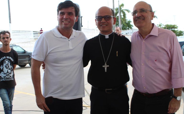 Em live prefeito de Penedo anuncia 13º e programações do Bom Jesus e Festa Náutica