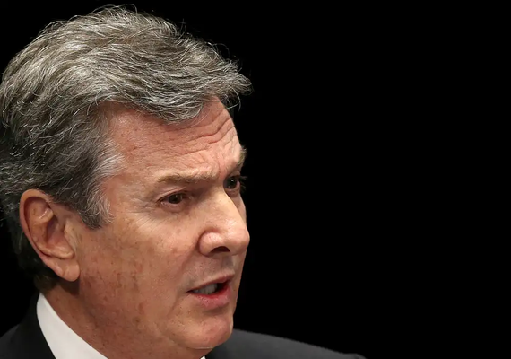 Após autorização de Moraes, Fernando Collor deixa presídio em Maceió e cumprirá pena em regime domiciliar