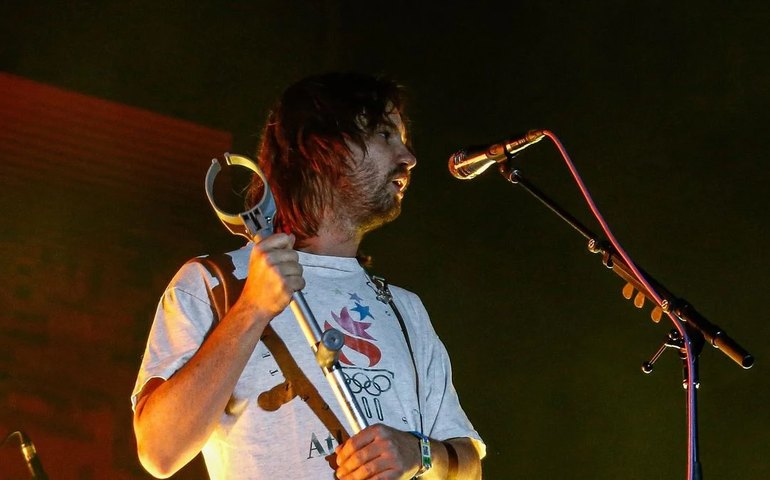 Lollapalooza 2023: Tame Impala veta transmissão de TV e revolta fãs