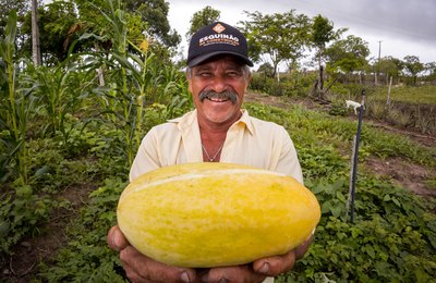 Com o Canal do Sertão, agricultores superam estiagem, escoam produção e sustentam suas famílias