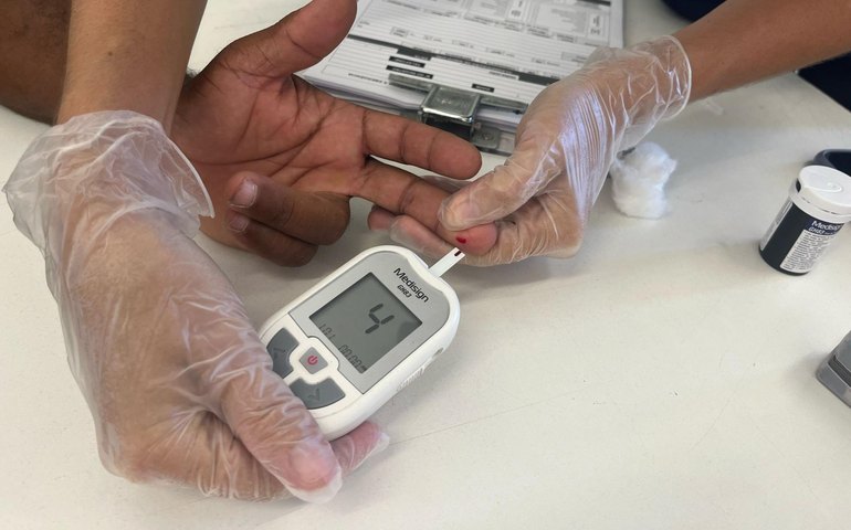 Médico do Hospital Ib Gatto orienta que pacientes com hipertensão e diabetes devem ter acompanhamento contínuo