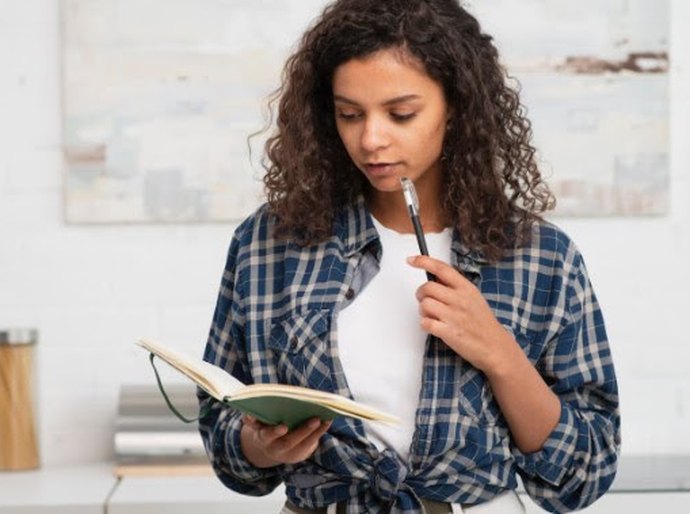 Se preparando para o Enem? Veja como fazer uma revisão de texto impecável