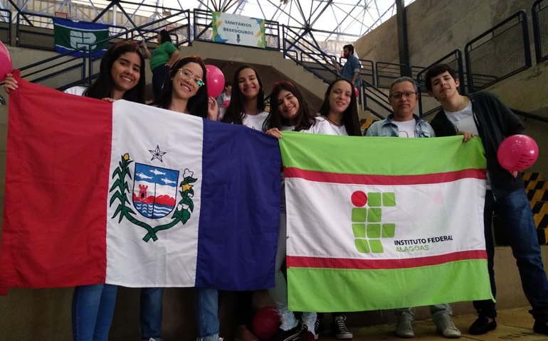 Estudantes do Ifal Palmeira recebem medalhas de cristal em Olimpíada Nacional de História