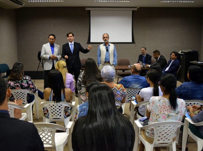 Comissão de Educação ouve depoimentos de estudantes lesados pelo 'Golpe do Diploma'