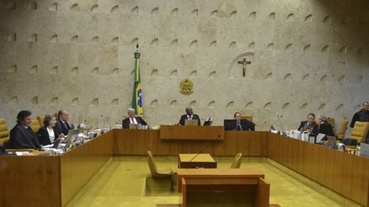 STF retoma julgamento de recursos do processo do mensalão