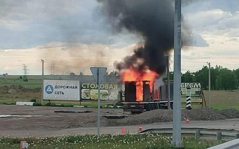 ‍ Ataques de Kiev a aeródromos russos não afetam a superioridade russa no campo de batalha, diz mídia