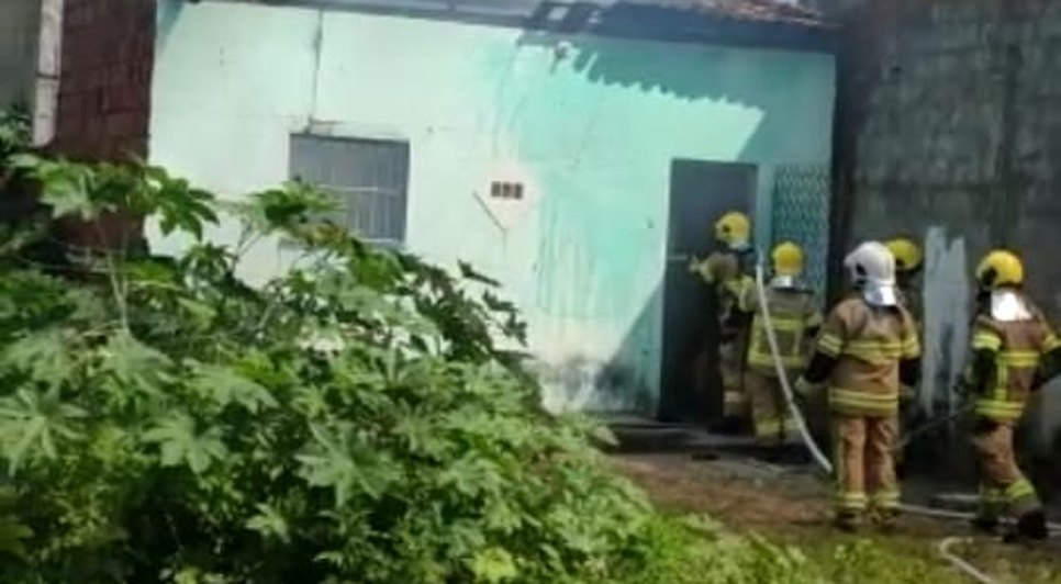 CASA PEGA FOGO