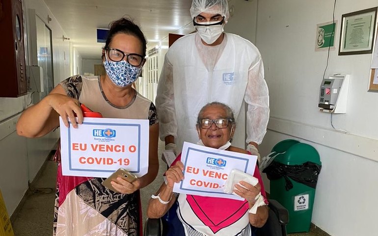 Mãe e filha vencem juntas a Covid-19 no HE do Agreste