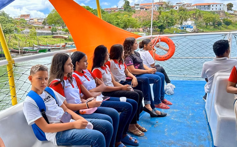 Turismo do Saber leva alunos a uma imersão prática no patrimônio e na preservação ambiental de Penedo