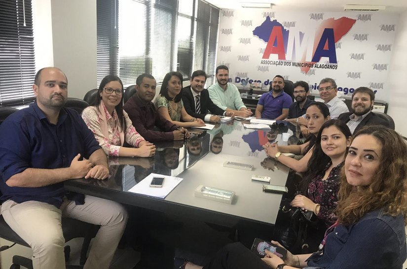 Concurso de Pão de Açúcar: prefeito apresenta cargos e lei de isenção da taxa de inscrição