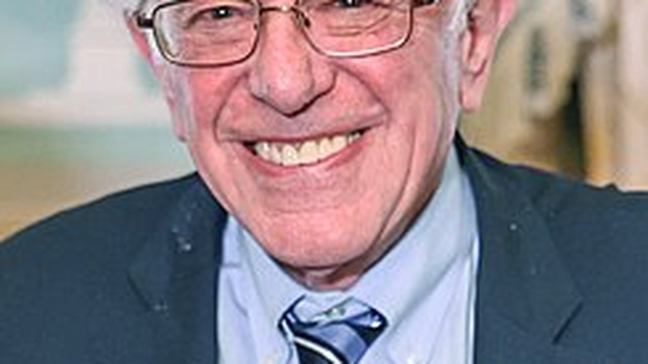 Bernie Sanders sai em defesa de Joe Biden em meio à crise na campanha democrata