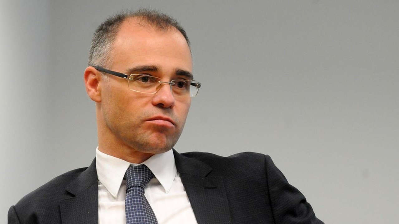 André Mendonça será relator de notícias-crime contra Nikolas Ferreira no STF