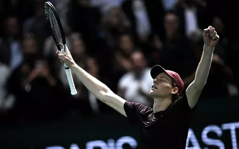 Sinner bate Auger-Aliassime e reassume liderança mundial