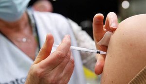 Vacina contra dengue é incorporada ao SUS, anuncia Ministério da Saúde