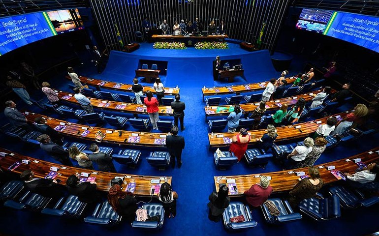 Sessão especial destaca importância do DataSenado aos 20 anos