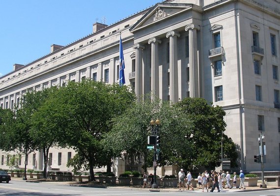 Mídia: Justiça dos EUA acredita que Epstein não foi morto e não tinha lista de clientes