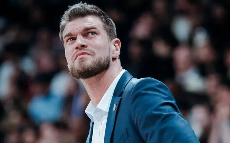 Tiago Splitter faz história ao levar Blazers aos playoffs da NBA