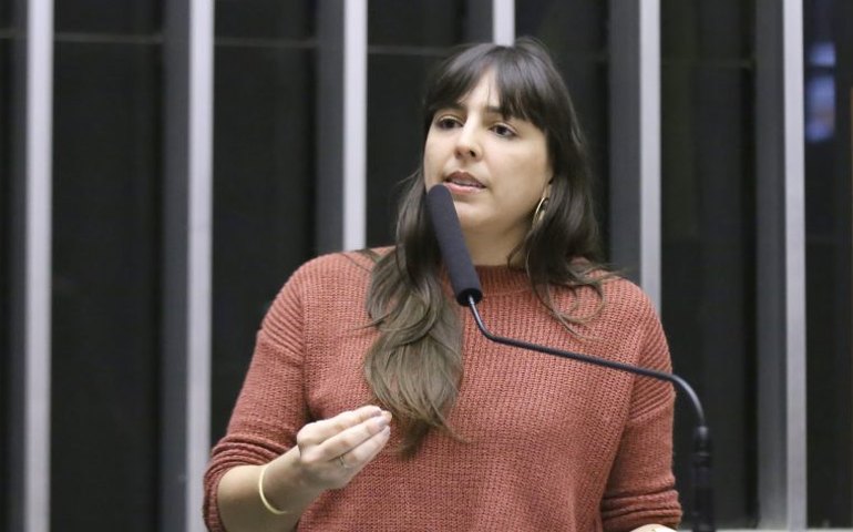 Comissão aprova programa para capacitar gestor municipal em legislação de antenas