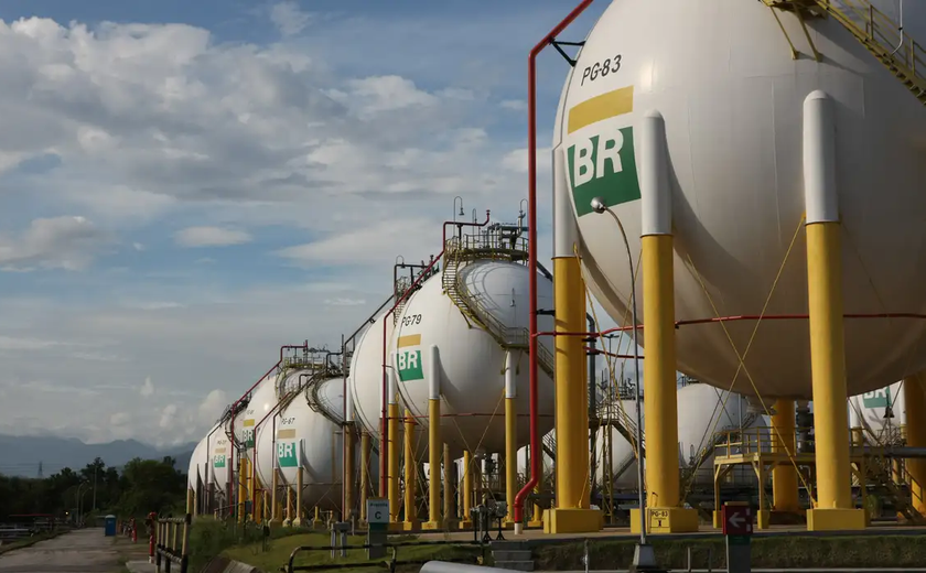 Preço do gás natural vendido pela Petrobras cai cerca de 14% a partir de 1º de agosto