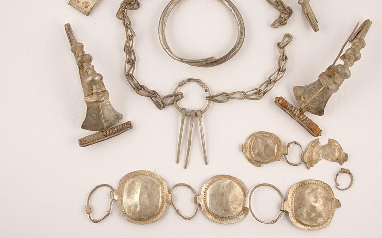 Arqueólogos descobrem tesouro na Romênia indicando novo assentamento dácio na região (FOTOS)