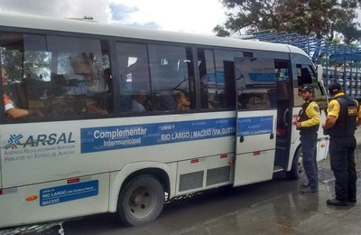 SMTT intensifica fiscalização de transportes complementares