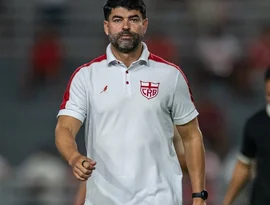CRB oficializa saída do diretor Ari Barros após sequência negativa na temporada