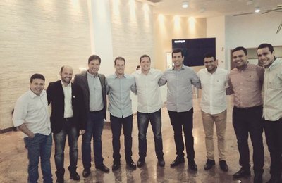 Renildo Calheiros surpreende com adesões para presidente da Uveal