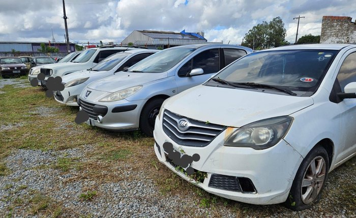 Serão levados a leilão aqueles automóveis e motocicletas que foram removidos, apreendidos e retirados de circulação